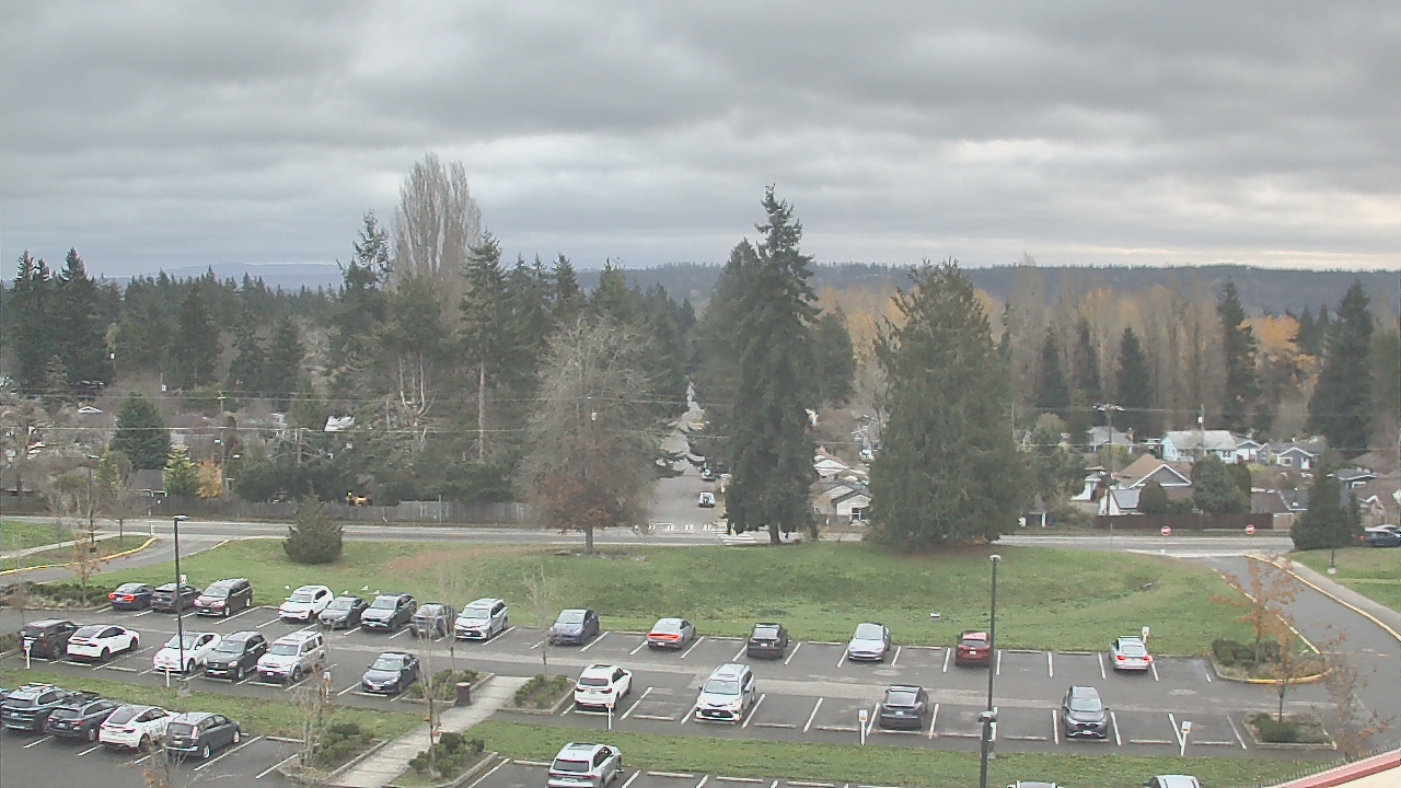 Thumbnail for current weather camera view from Shorecrest HS in Shoreline, Washington