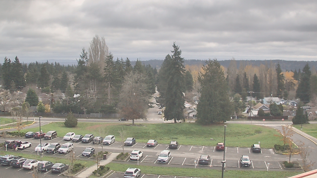 Thumbnail for current weather camera view from Shorecrest HS in Shoreline, Washington