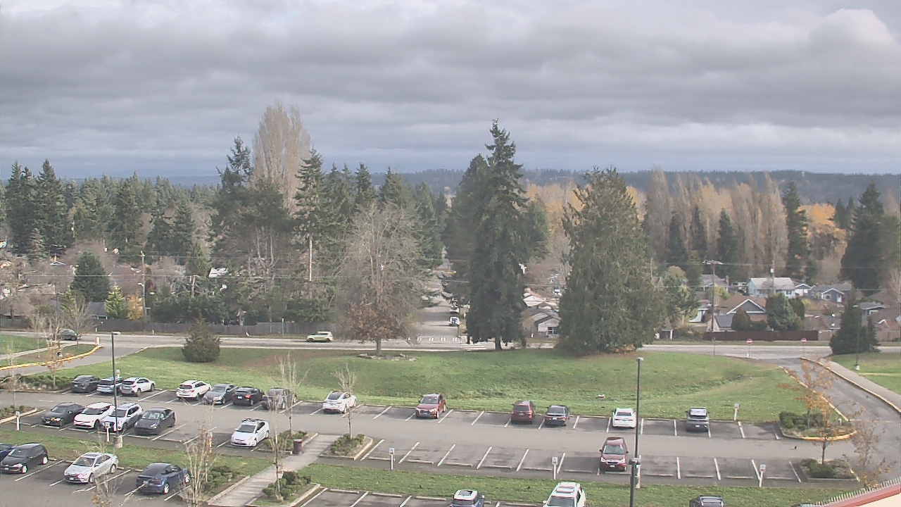 Thumbnail for current weather camera view from Shorecrest HS in Shoreline, Washington
