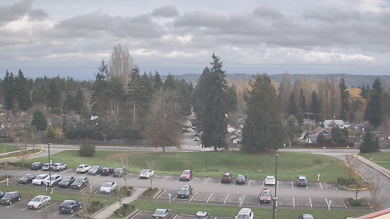 Thumbnail for current weather camera view from Shorecrest HS in Shoreline, Washington