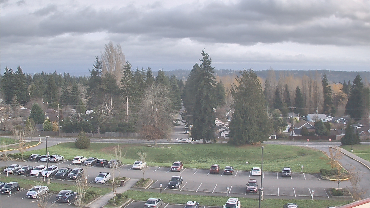 Thumbnail for current weather camera view from Shorecrest HS in Shoreline, Washington