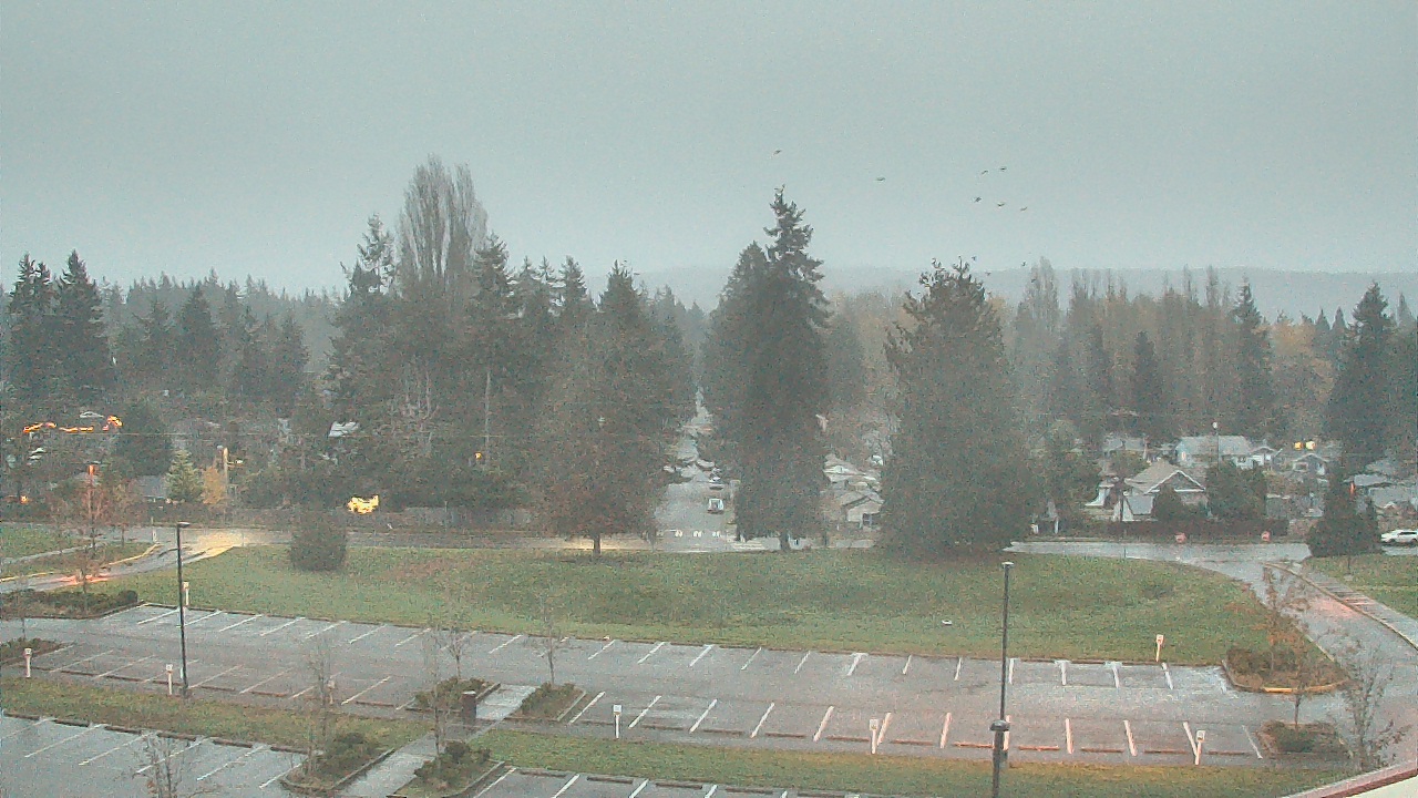 Thumbnail for current weather camera view from Shorecrest HS in Shoreline, Washington