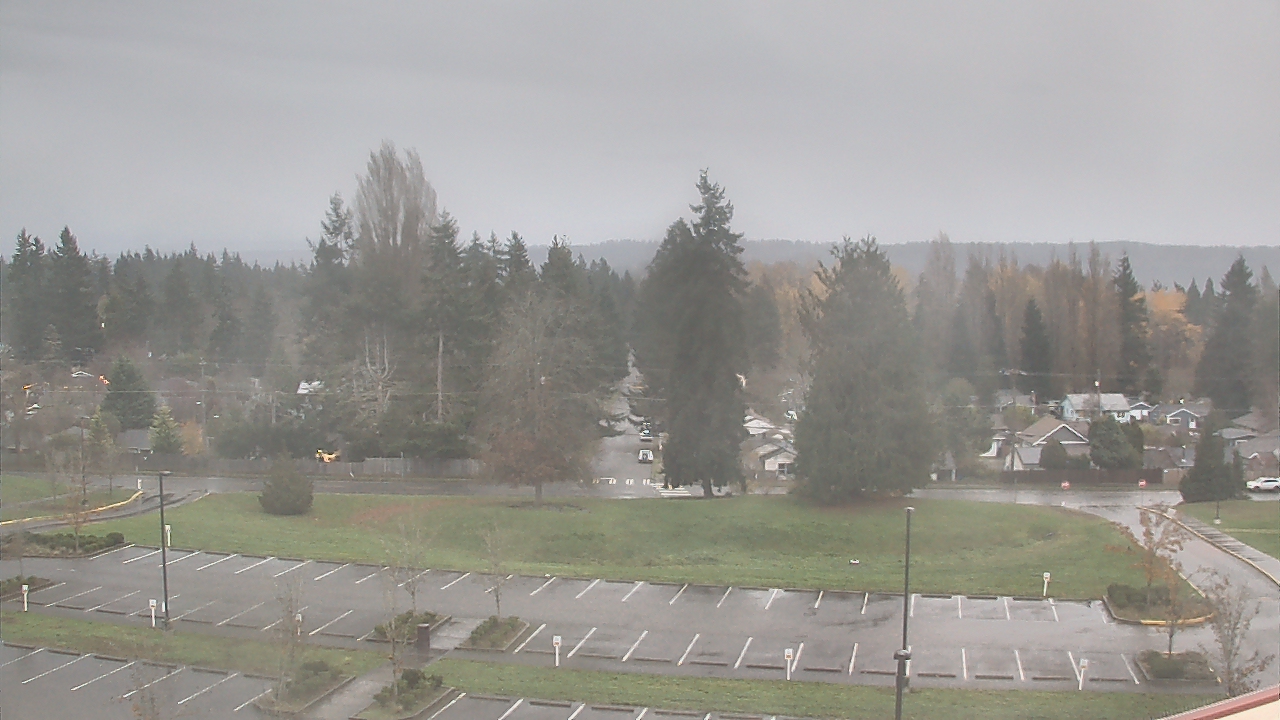 Thumbnail for current weather camera view from Shorecrest HS in Shoreline, Washington