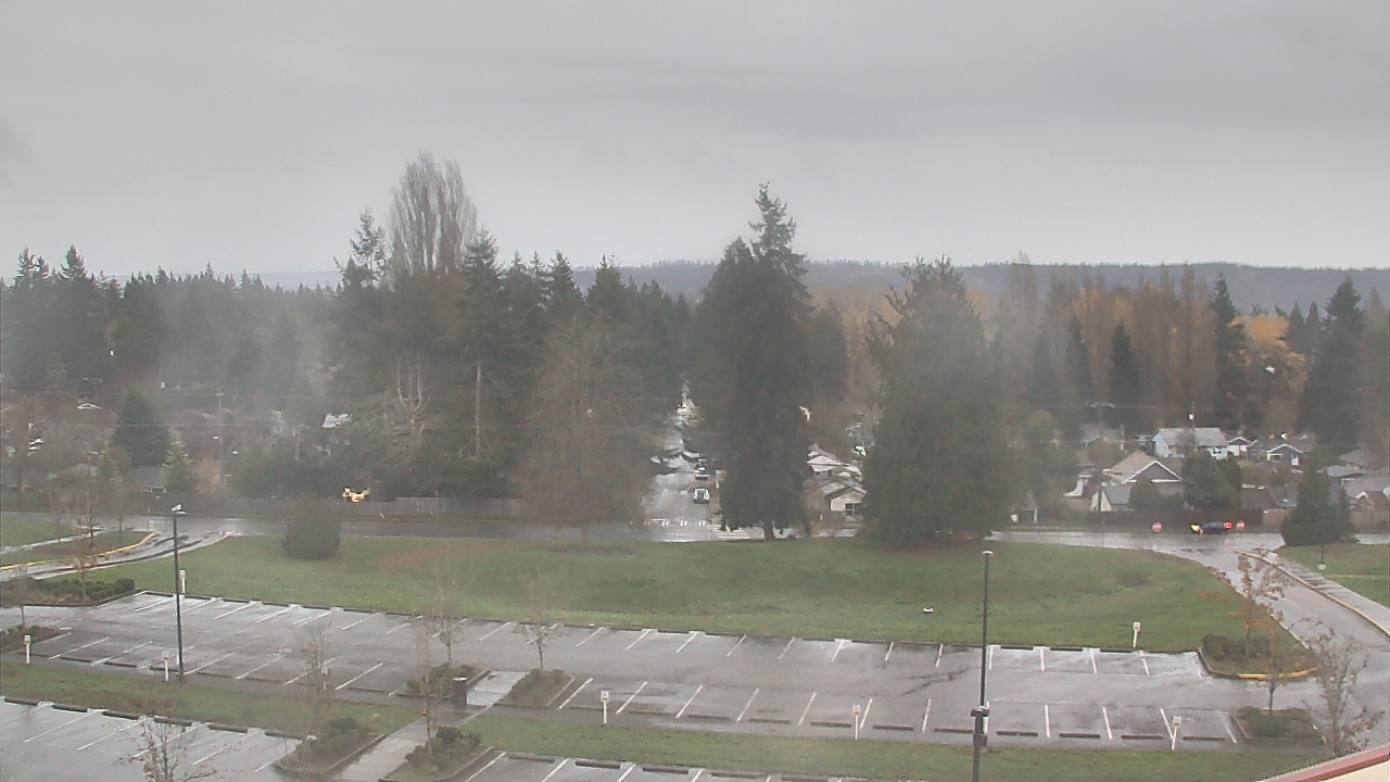 Thumbnail for current weather camera view from Shorecrest HS in Shoreline, Washington