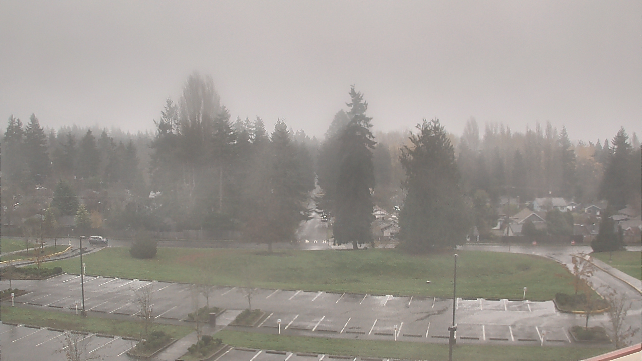 Thumbnail for current weather camera view from Shorecrest HS in Shoreline, Washington