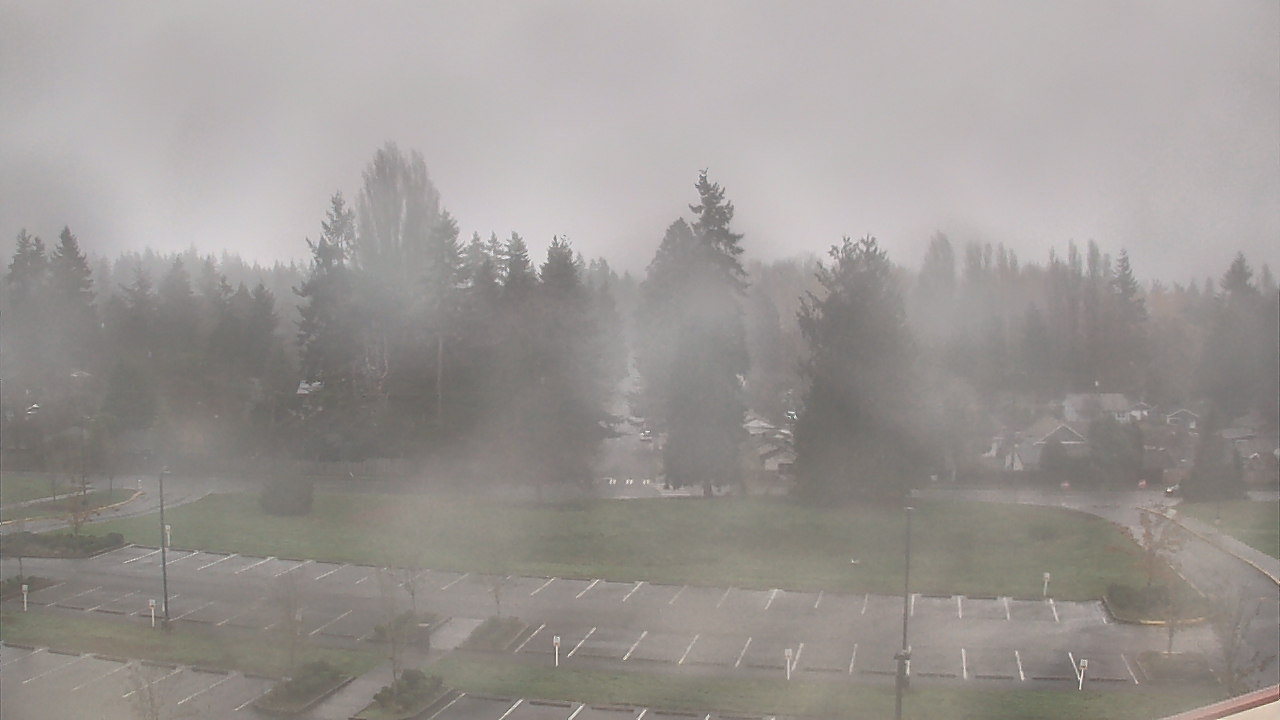 Thumbnail for current weather camera view from Shorecrest HS in Shoreline, Washington