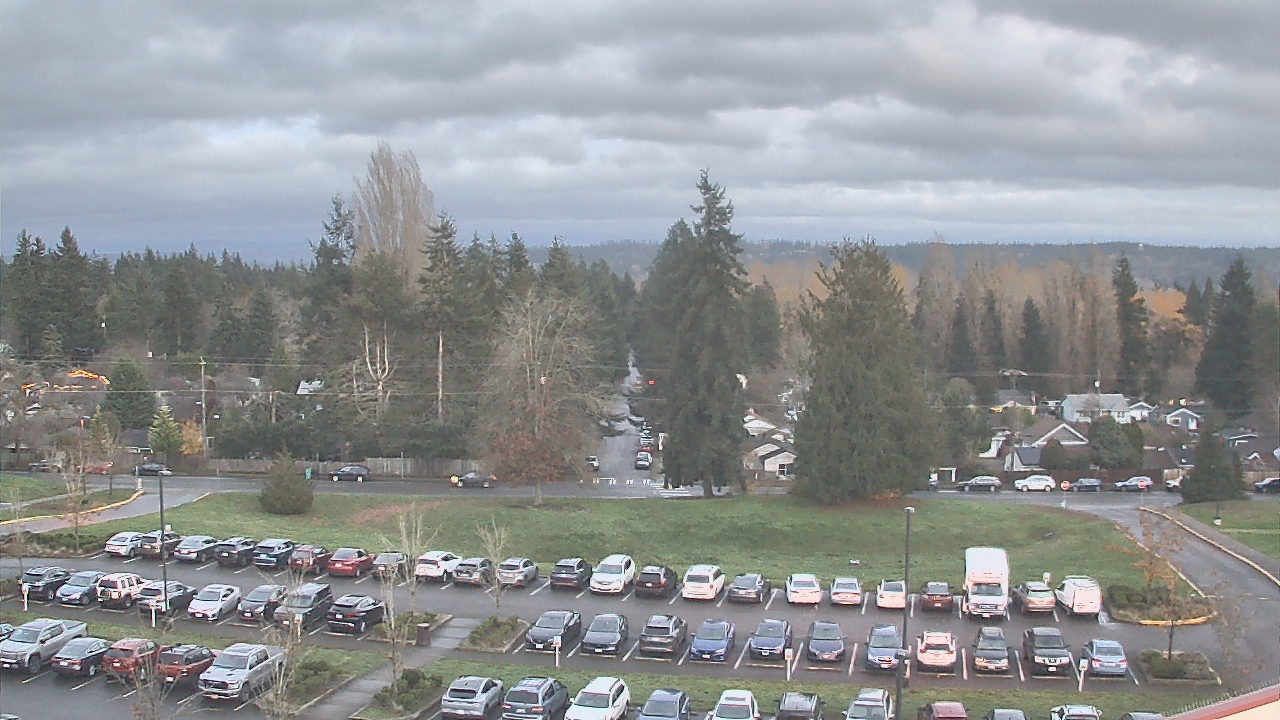 Thumbnail for current weather camera view from Shorecrest HS in Shoreline, Washington