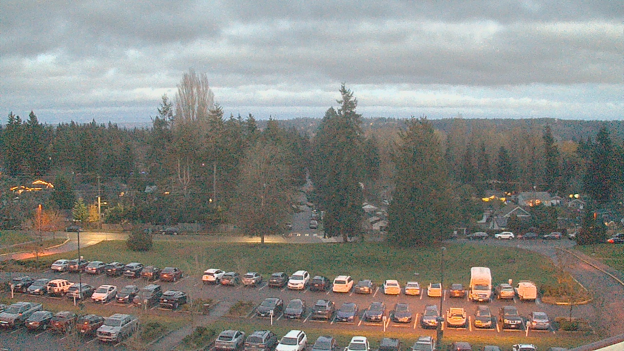 Thumbnail for current weather camera view from Shorecrest HS in Shoreline, Washington