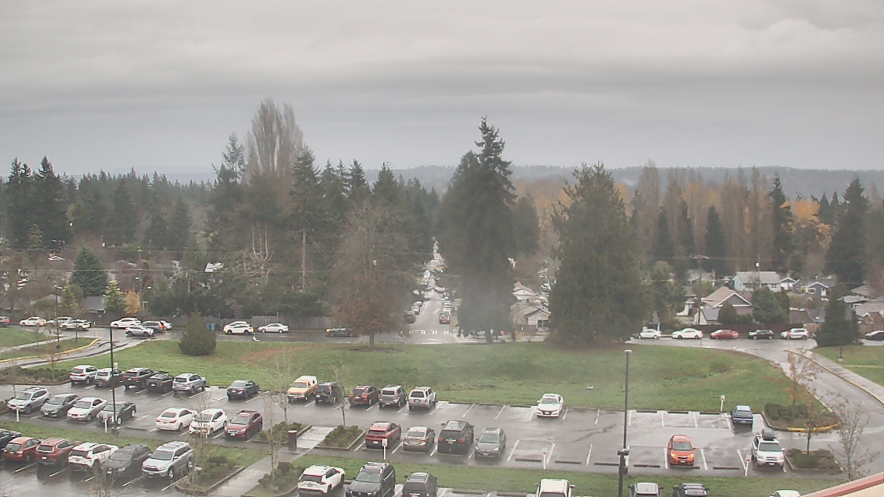 Thumbnail for current weather camera view from Shorecrest HS in Shoreline, Washington