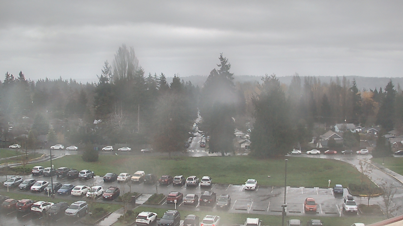Thumbnail for current weather camera view from Shorecrest HS in Shoreline, Washington