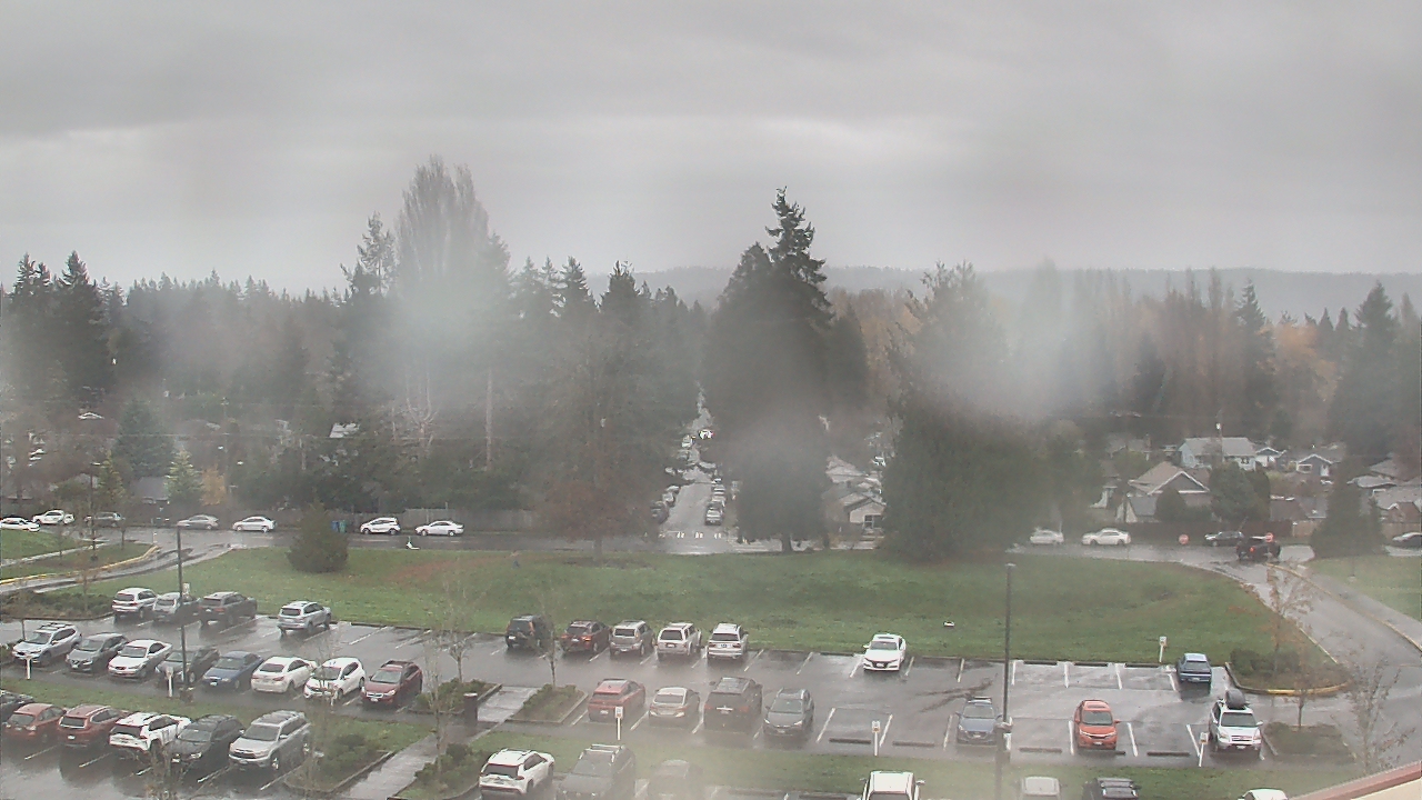 Thumbnail for current weather camera view from Shorecrest HS in Shoreline, Washington