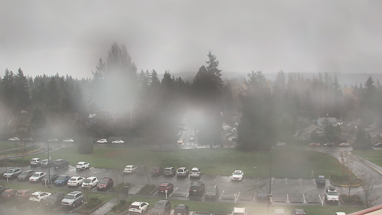 Thumbnail for current weather camera view from Shorecrest HS in Shoreline, Washington