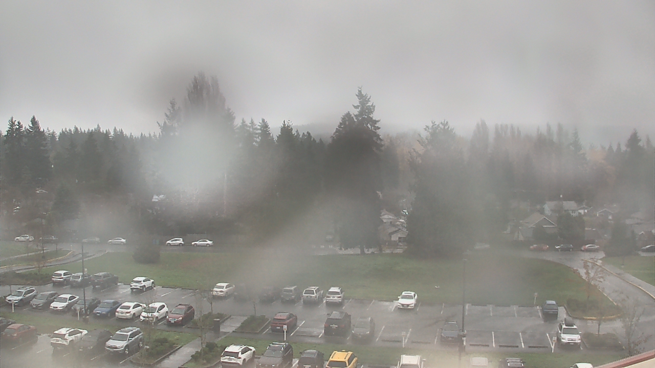 Thumbnail for current weather camera view from Shorecrest HS in Shoreline, Washington