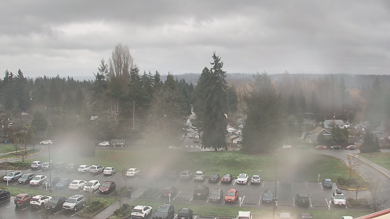 Thumbnail for current weather camera view from Shorecrest HS in Shoreline, Washington