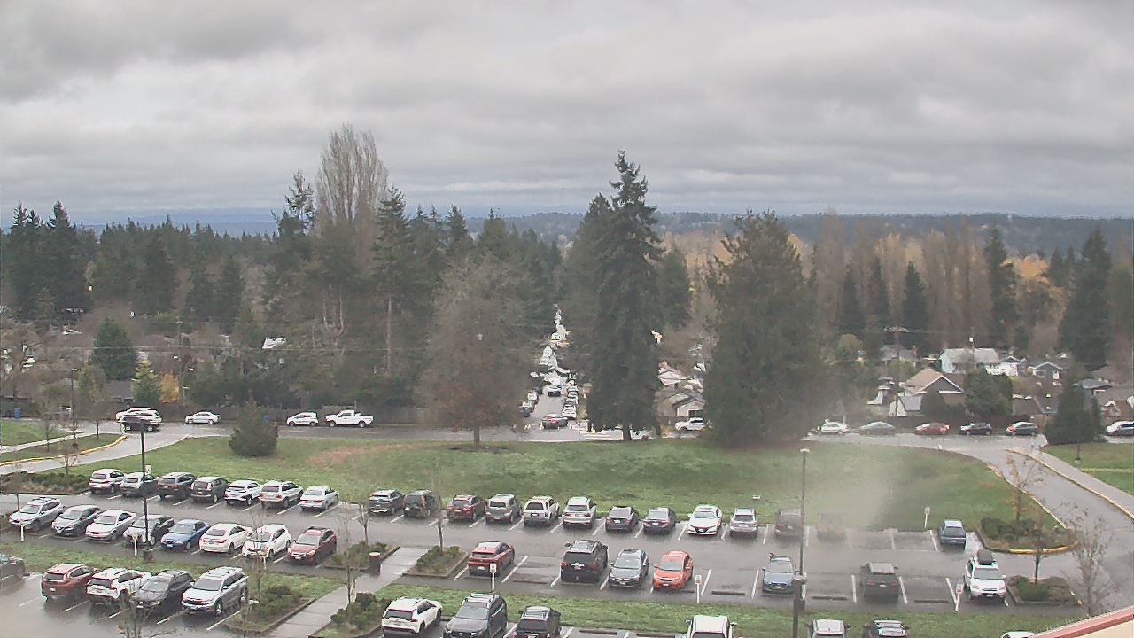 Thumbnail for current weather camera view from Shorecrest HS in Shoreline, Washington