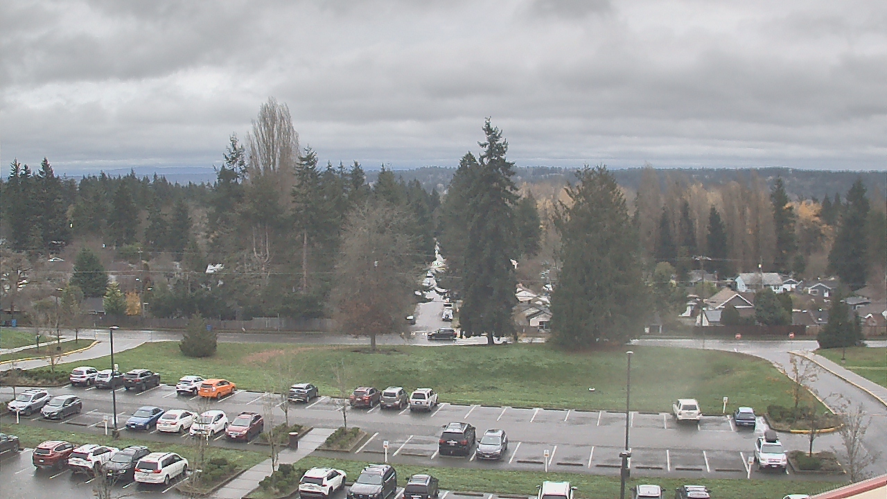 Thumbnail for current weather camera view from Shorecrest HS in Shoreline, Washington