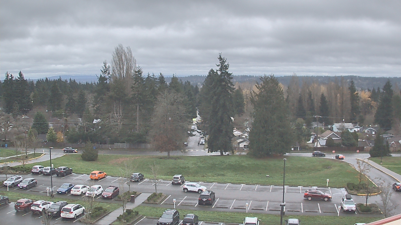 Thumbnail for current weather camera view from Shorecrest HS in Shoreline, Washington