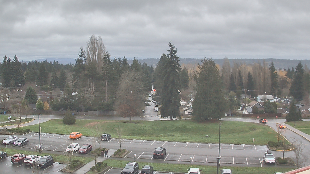 Thumbnail for current weather camera view from Shorecrest HS in Shoreline, Washington