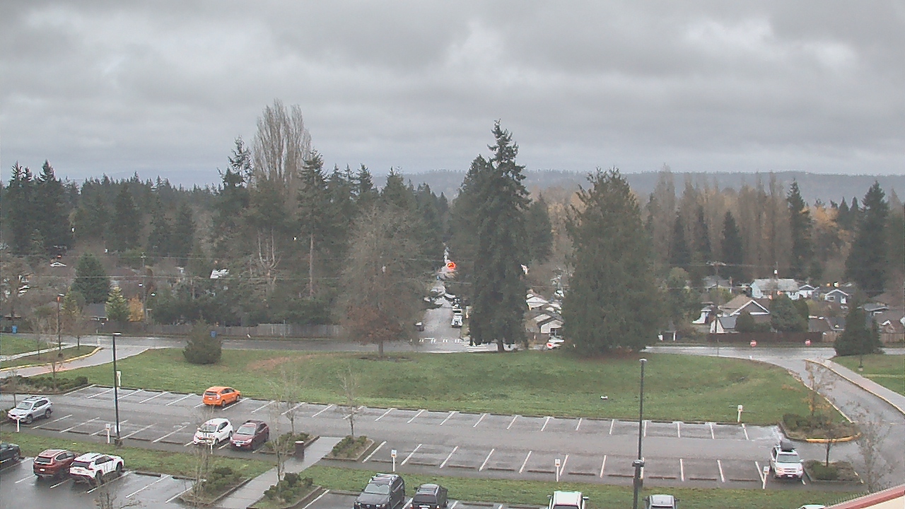 Thumbnail for current weather camera view from Shorecrest HS in Shoreline, Washington