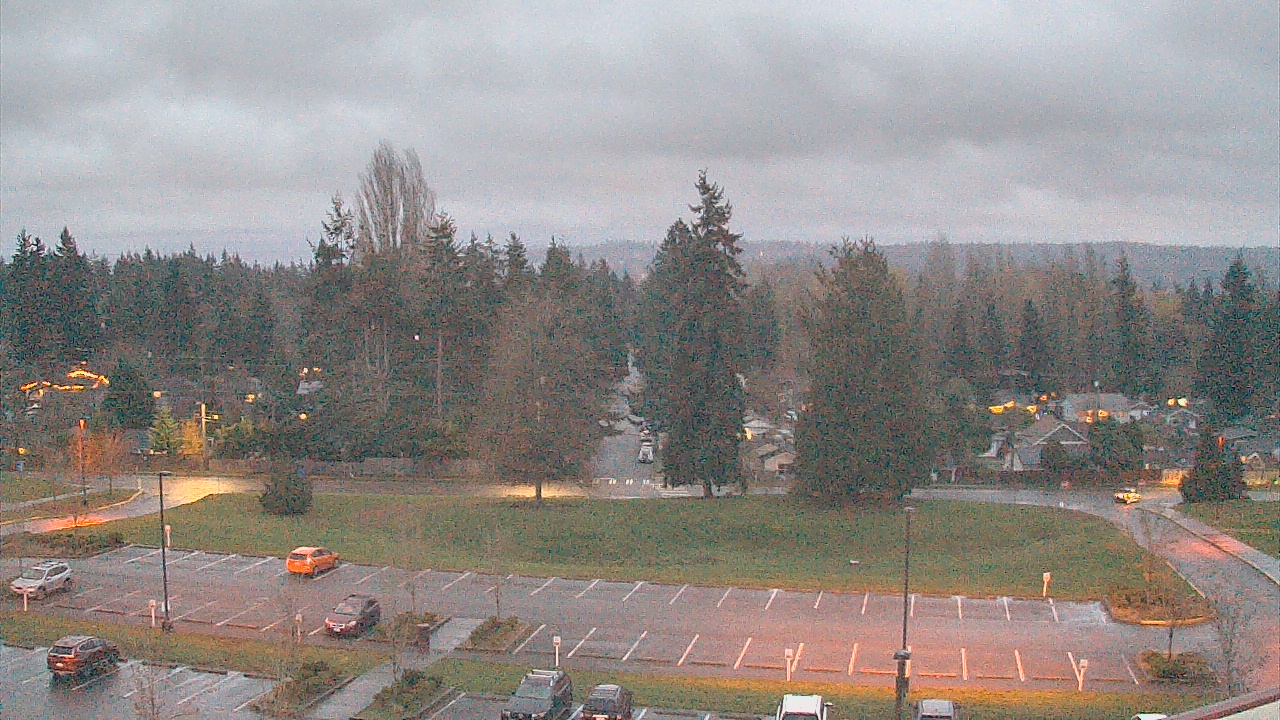 Thumbnail for current weather camera view from Shorecrest HS in Shoreline, Washington