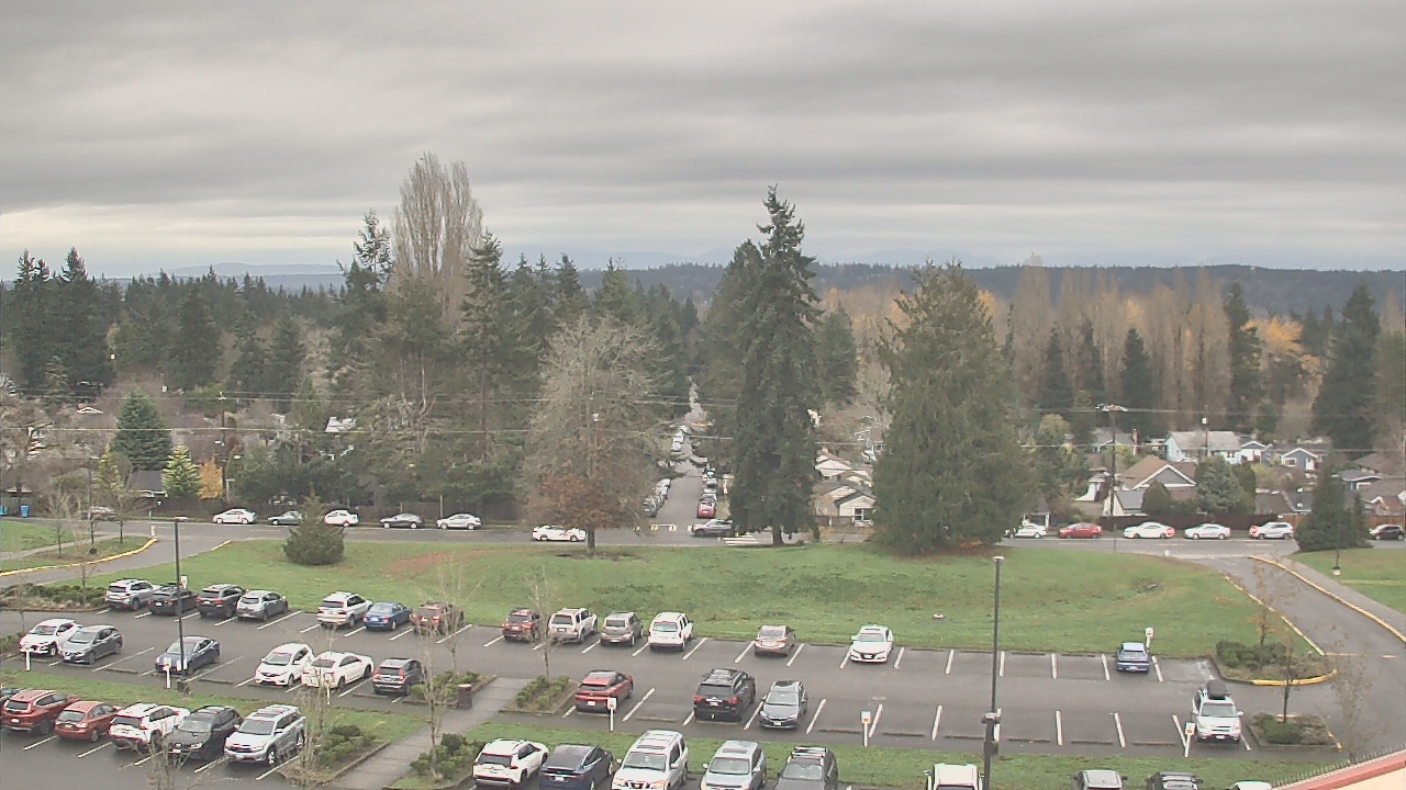 Thumbnail for current weather camera view from Shorecrest HS in Shoreline, Washington