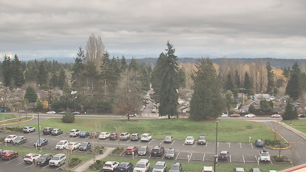 Thumbnail for current weather camera view from Shorecrest HS in Shoreline, Washington