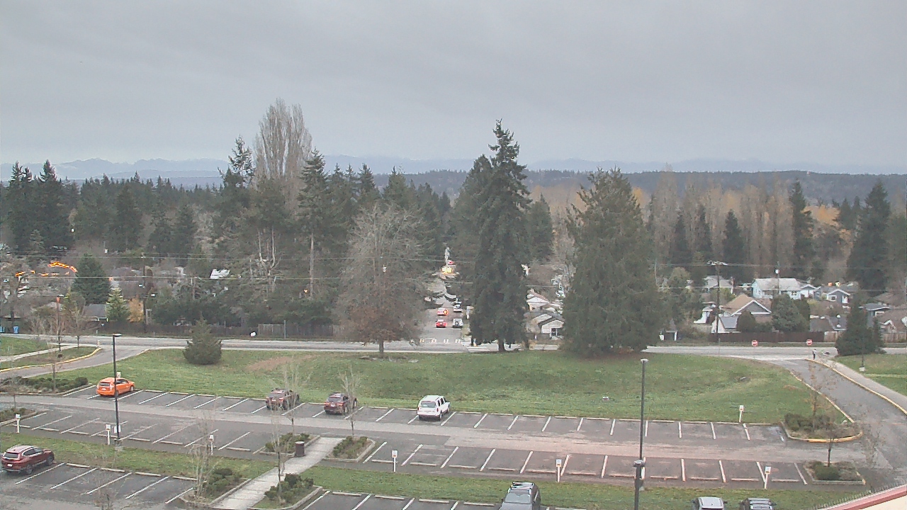 Thumbnail for current weather camera view from Shorecrest HS in Shoreline, Washington