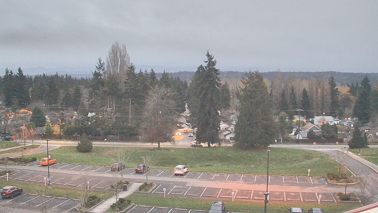 Thumbnail for current weather camera view from Shorecrest HS in Shoreline, Washington