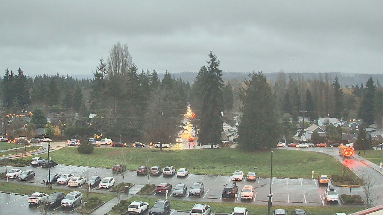 Thumbnail for current weather camera view from Shorecrest HS in Shoreline, Washington