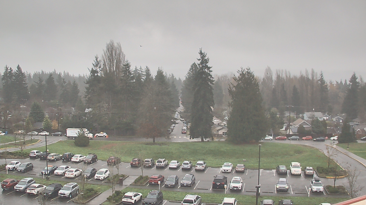 Thumbnail for current weather camera view from Shorecrest HS in Shoreline, Washington