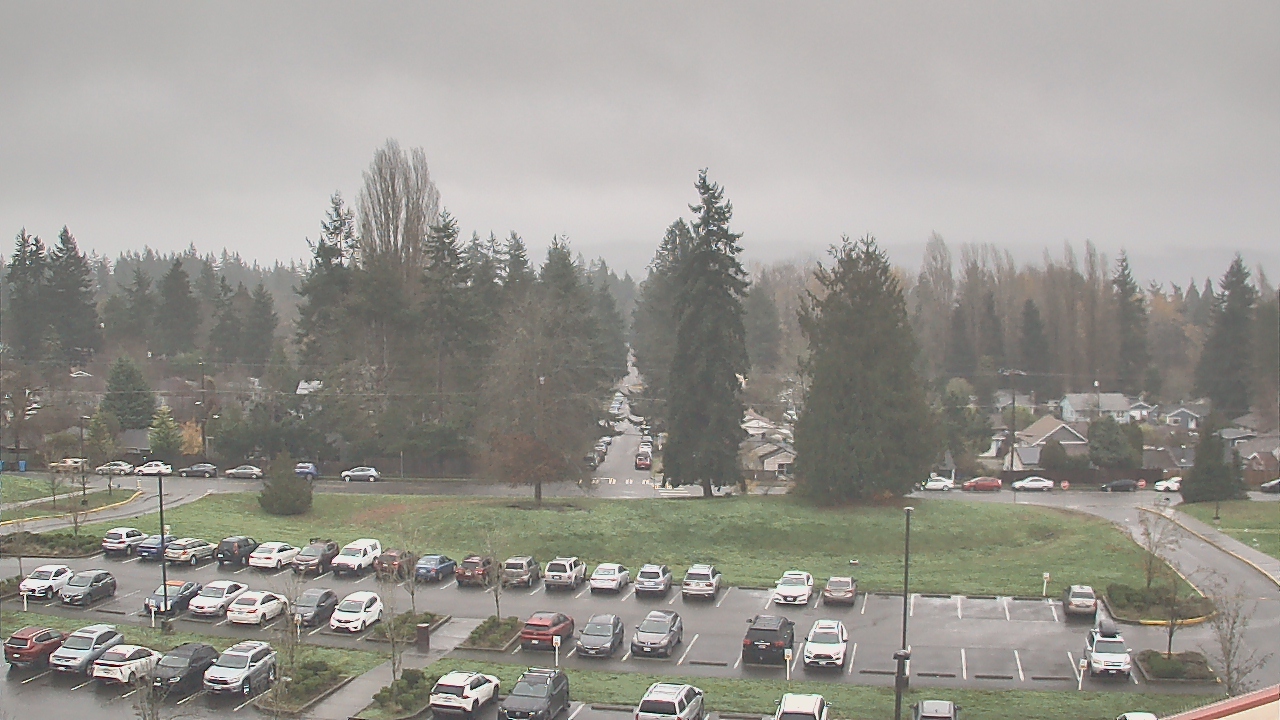 Thumbnail for current weather camera view from Shorecrest HS in Shoreline, Washington