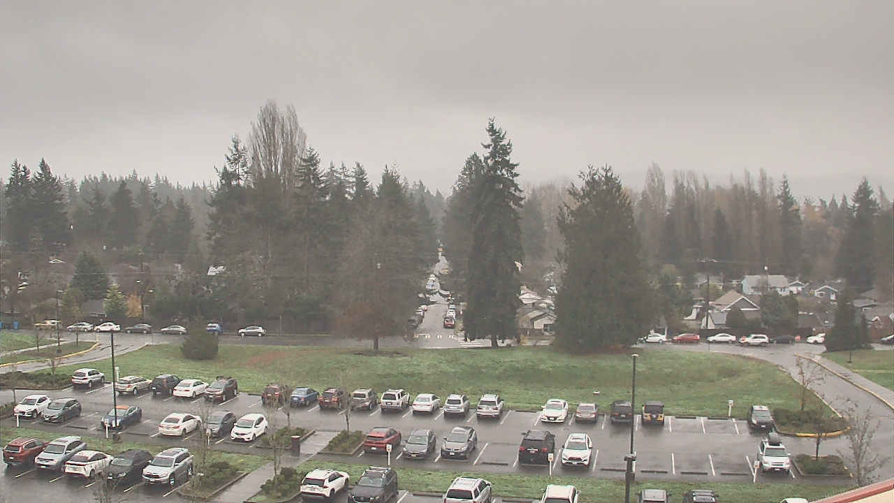 Thumbnail for current weather camera view from Shorecrest HS in Shoreline, Washington