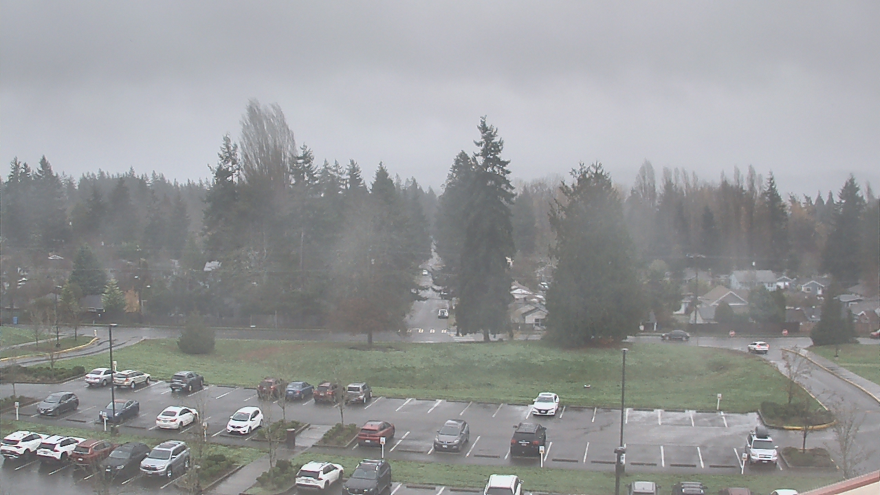 Thumbnail for current weather camera view from Shorecrest HS in Shoreline, Washington