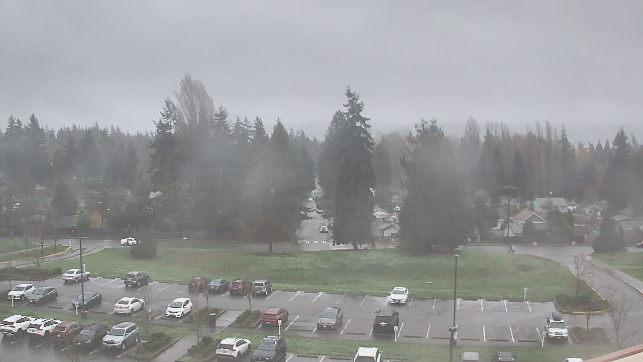 Thumbnail for current weather camera view from Shorecrest HS in Shoreline, Washington