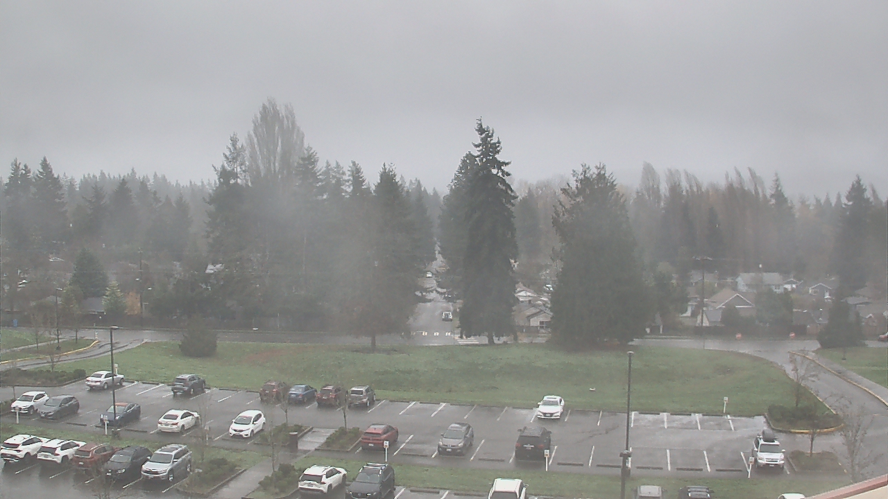 Thumbnail for current weather camera view from Shorecrest HS in Shoreline, Washington