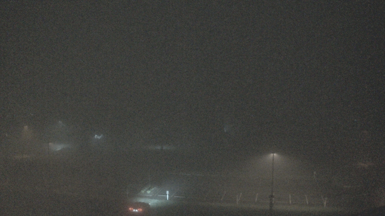 Thumbnail for current weather camera view from Shorecrest HS in Shoreline, Washington