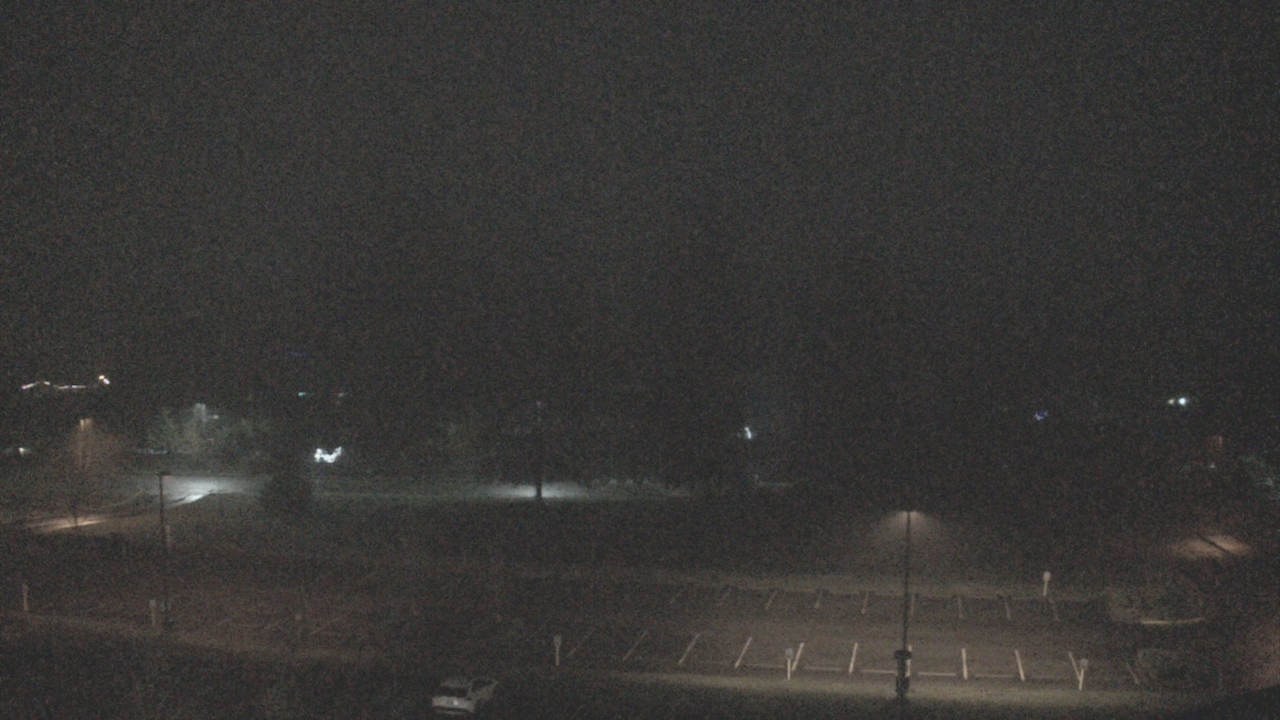 Thumbnail for current weather camera view from Shorecrest HS in Shoreline, Washington