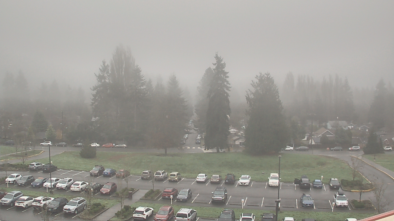 Thumbnail for current weather camera view from Shorecrest HS in Shoreline, Washington