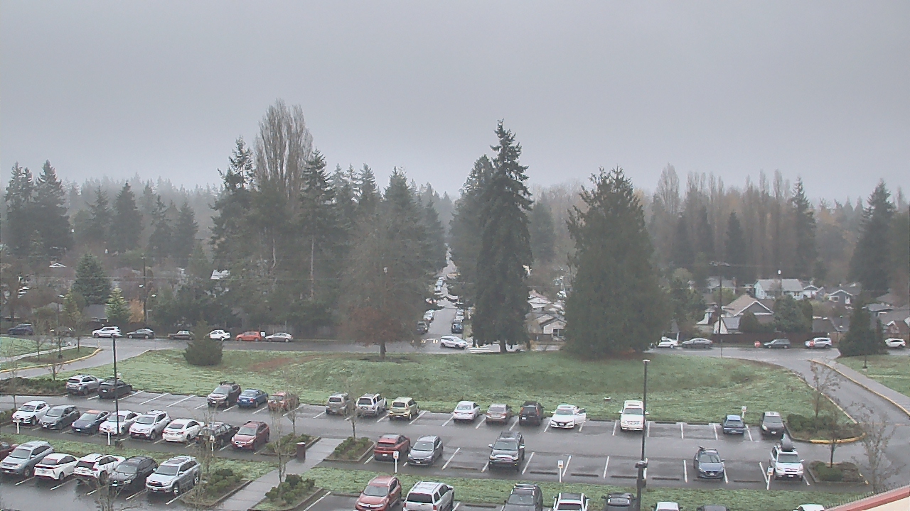 Thumbnail for current weather camera view from Shorecrest HS in Shoreline, Washington