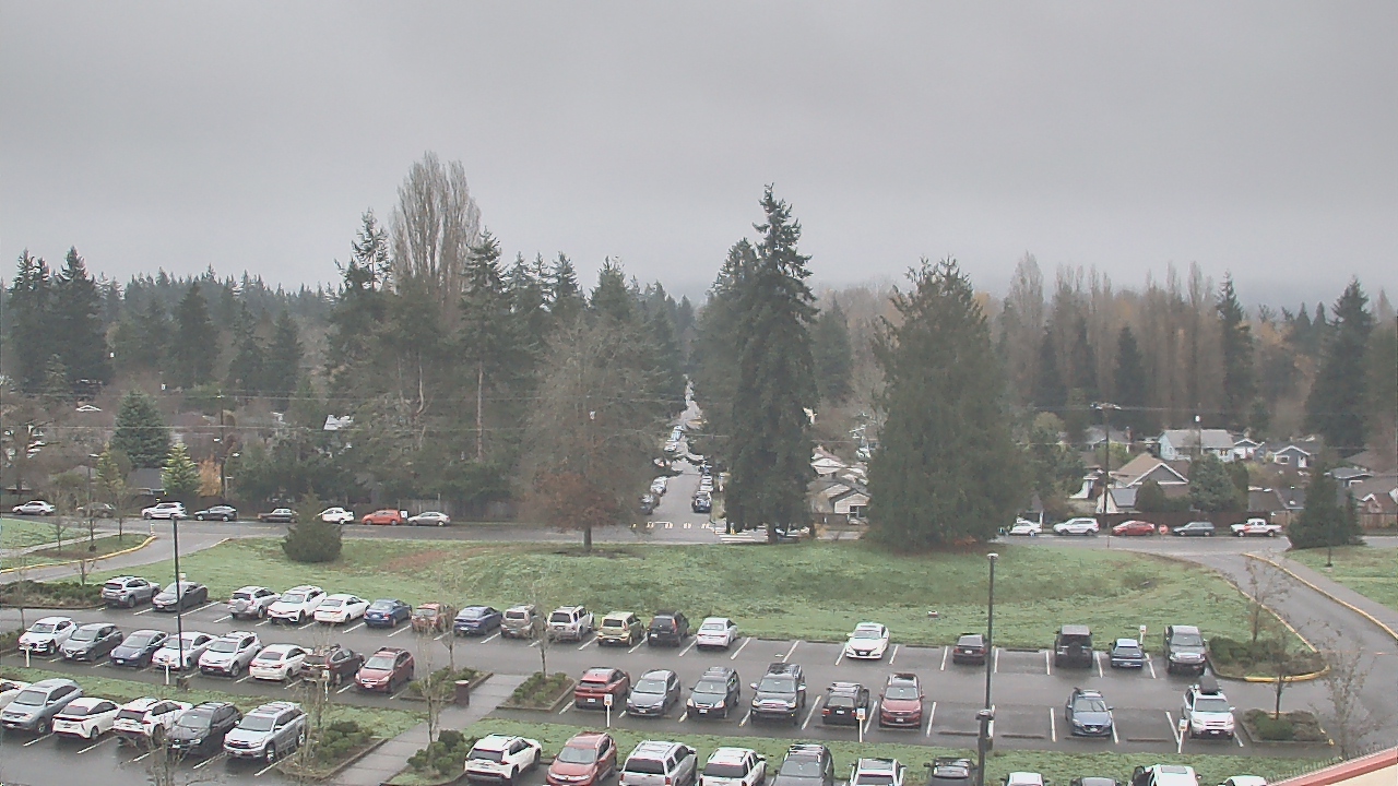 Thumbnail for current weather camera view from Shorecrest HS in Shoreline, Washington
