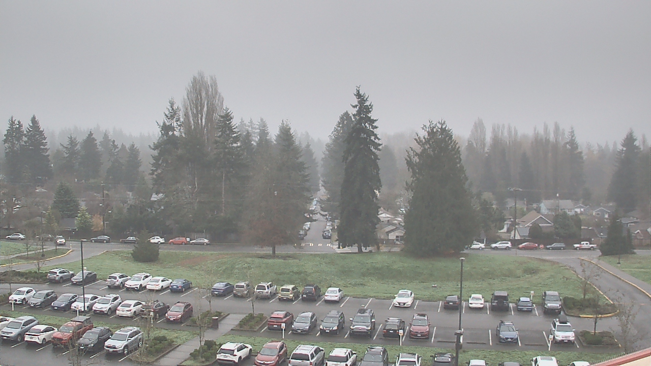 Thumbnail for current weather camera view from Shorecrest HS in Shoreline, Washington