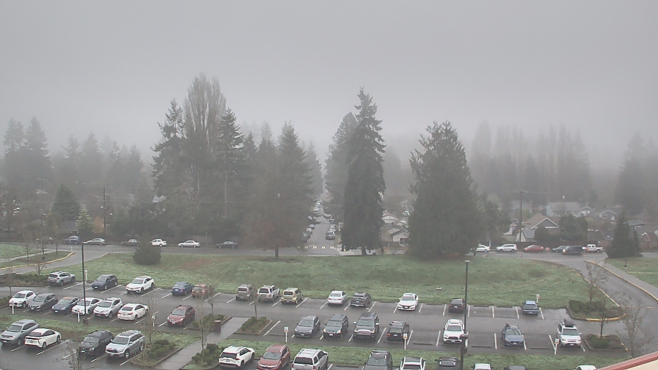Thumbnail for current weather camera view from Shorecrest HS in Shoreline, Washington