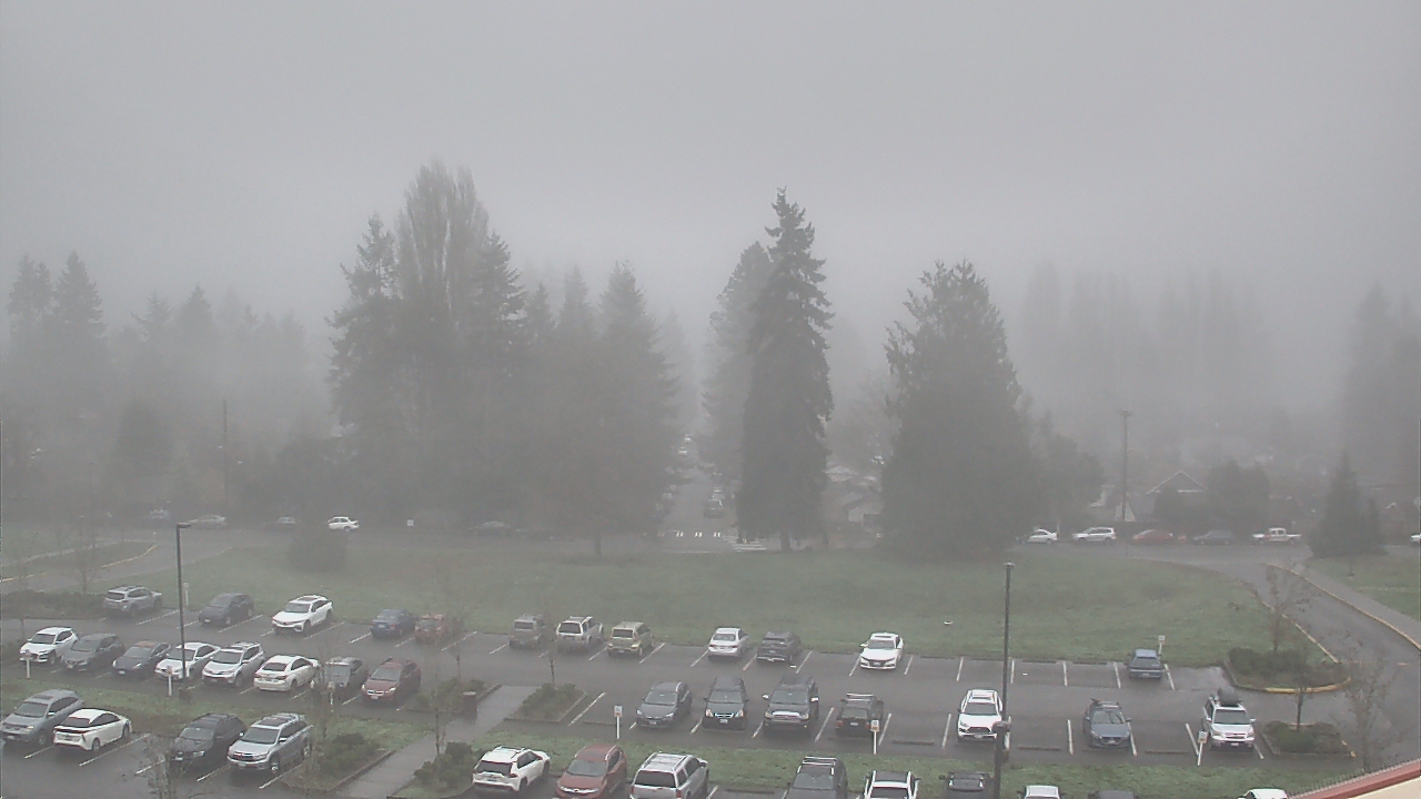 Thumbnail for current weather camera view from Shorecrest HS in Shoreline, Washington