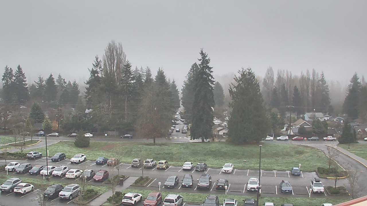 Thumbnail for current weather camera view from Shorecrest HS in Shoreline, Washington