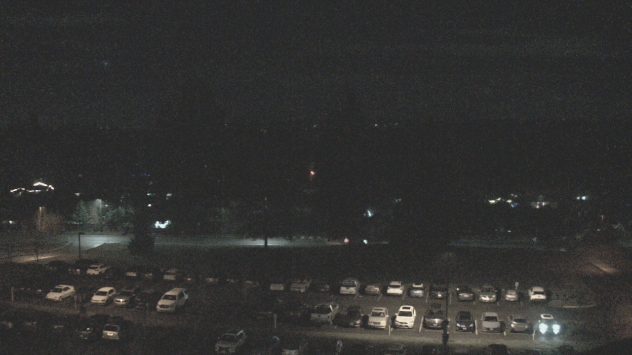 Thumbnail for current weather camera view from Shorecrest HS in Shoreline, Washington