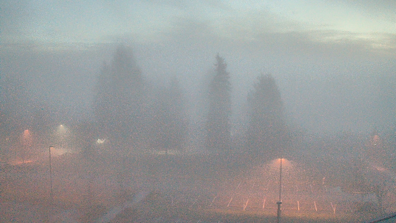Thumbnail for current weather camera view from Shorecrest HS in Shoreline, Washington