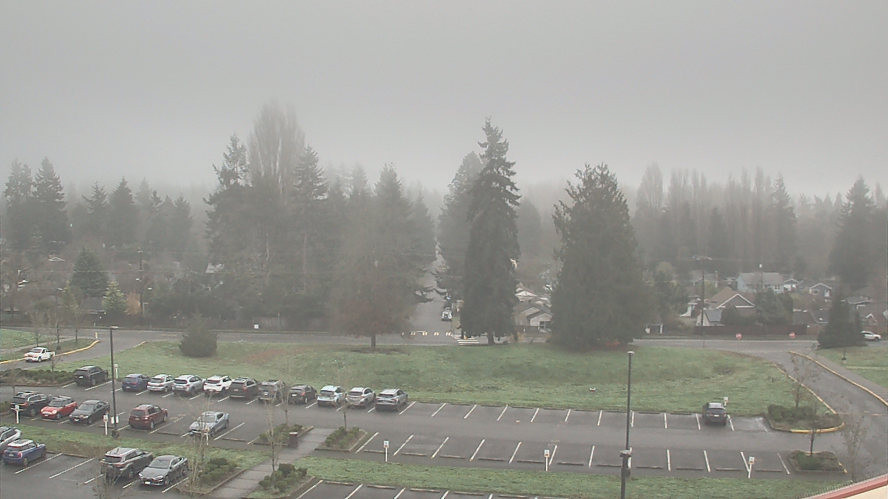 Thumbnail for current weather camera view from Shorecrest HS in Shoreline, Washington