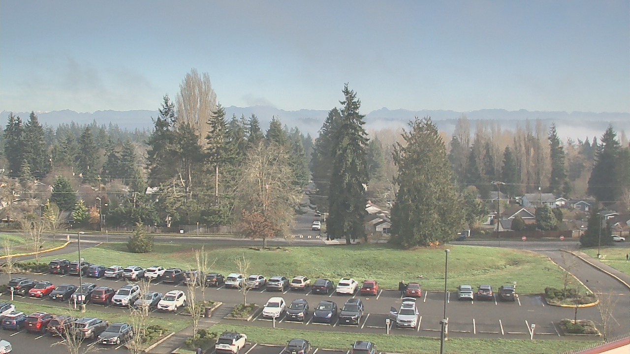 Thumbnail for current weather camera view from Shorecrest HS in Shoreline, Washington