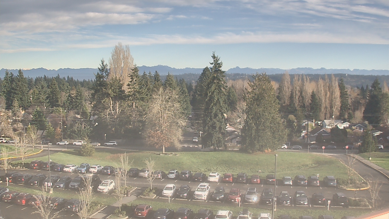 Thumbnail for current weather camera view from Shorecrest HS in Shoreline, Washington