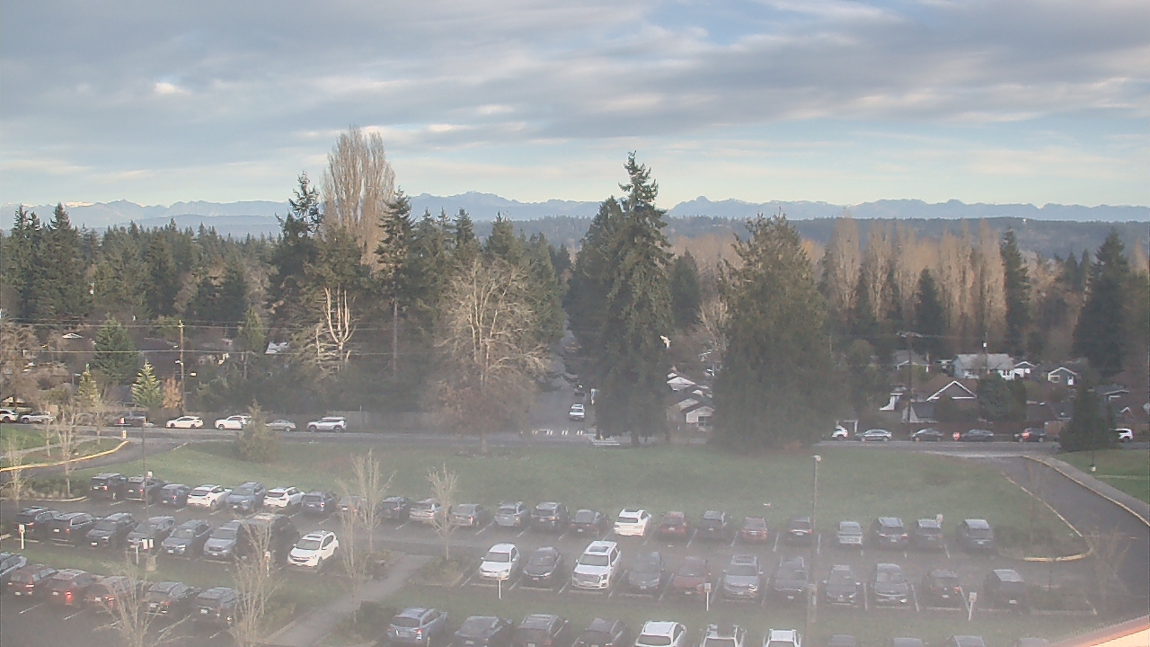 Thumbnail for current weather camera view from Shorecrest HS in Shoreline, Washington